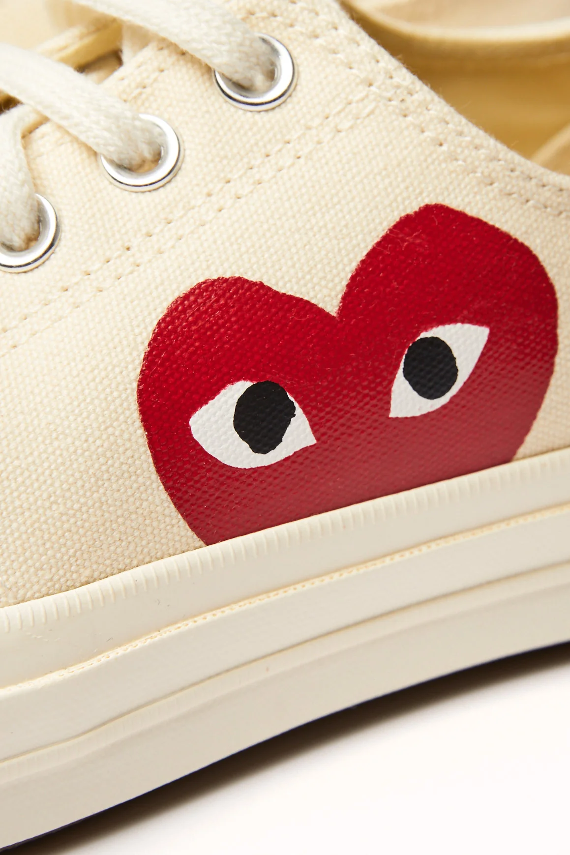 Comme des Garcons PLAY x Converse Chuck 70 Low Single Heart Shoes - Image 4