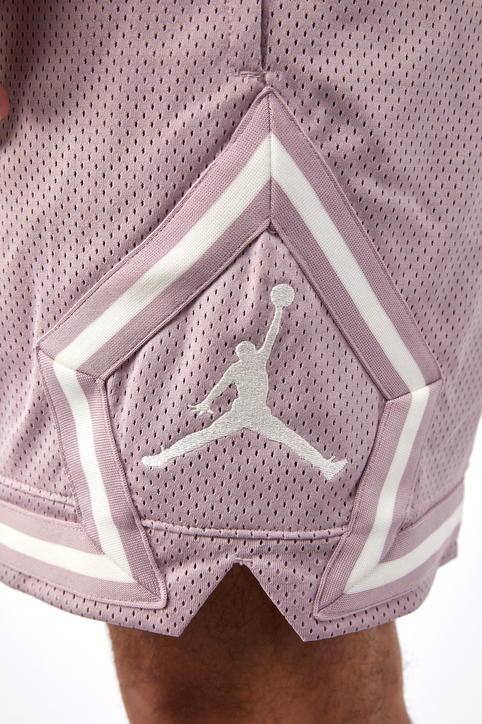Jordan Essentials Shorts 'Pum Fog' - Image 4