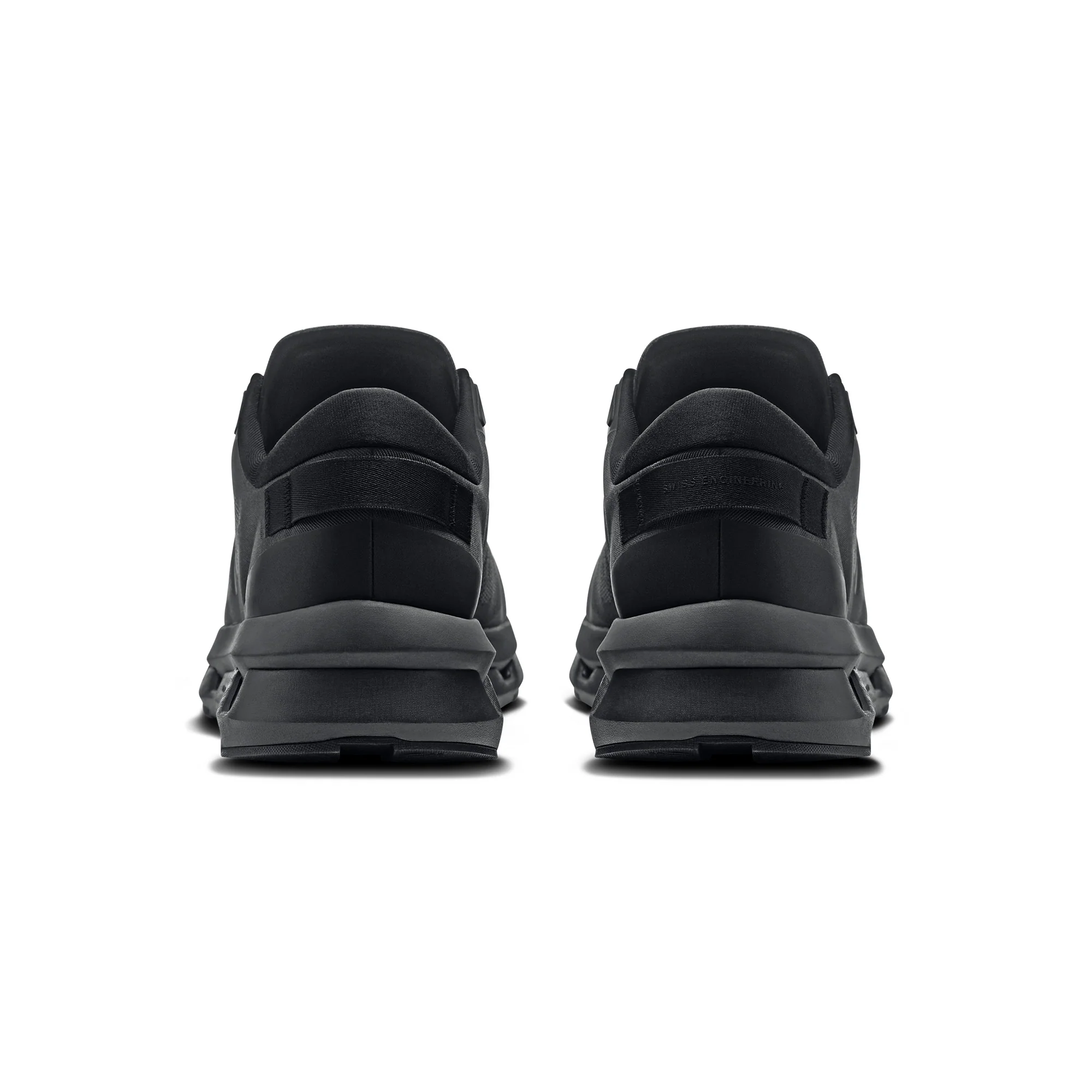 On Cloudzone 'Black/Eclipse' - Image 4